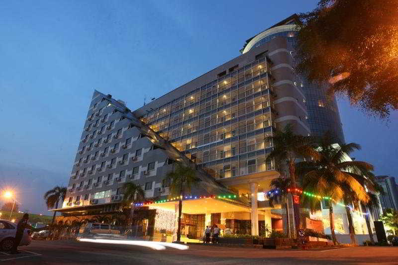 Erya By Suria Johor Bahru Hotel Exterior photo