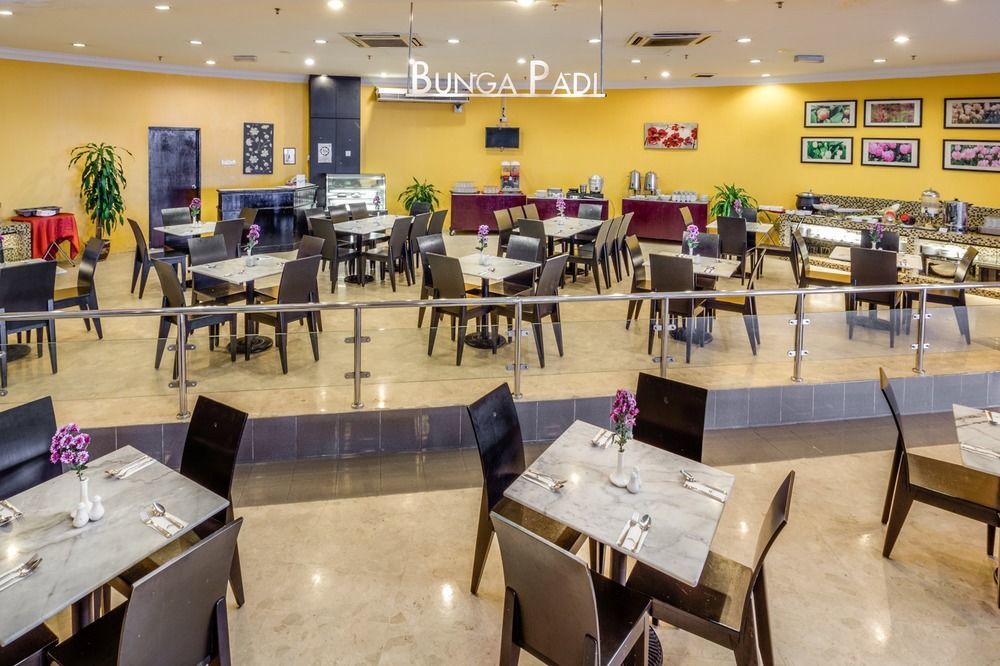 Erya By Suria Johor Bahru Hotel Exterior photo